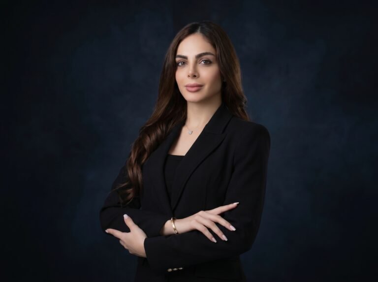 رومینا نظافتی, مشاور املاک — Jalili Real Estate