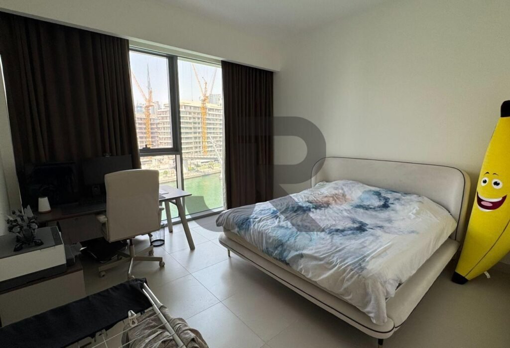Canal Front Residence 5 — 2 Bed for Rent
