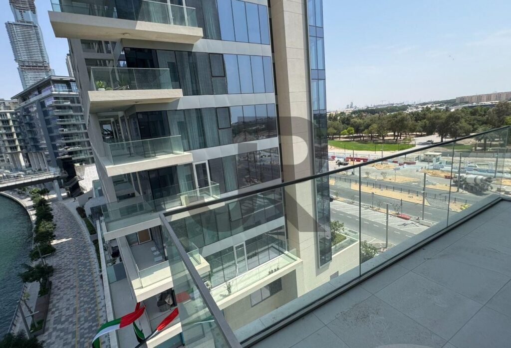 Canal Front Residence 5 — 2 Bed for Rent