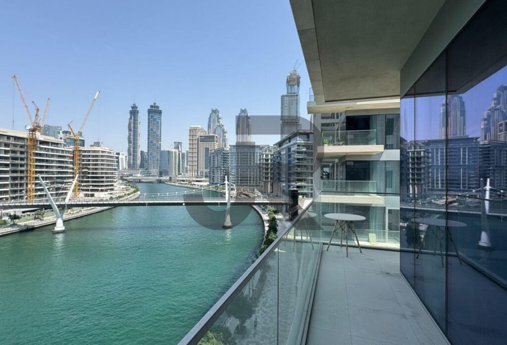 Canal Front Residence 5 — 2 Bed for Rent