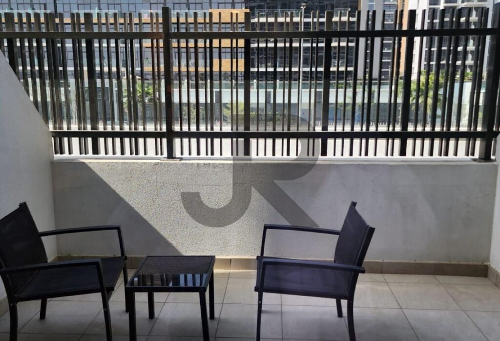 Azizi Riviera 46 — استودیو برای اجاره