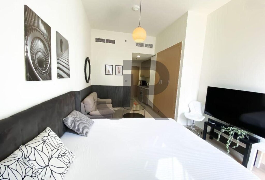 Azizi Riviera 34 — استودیو برای اجاره