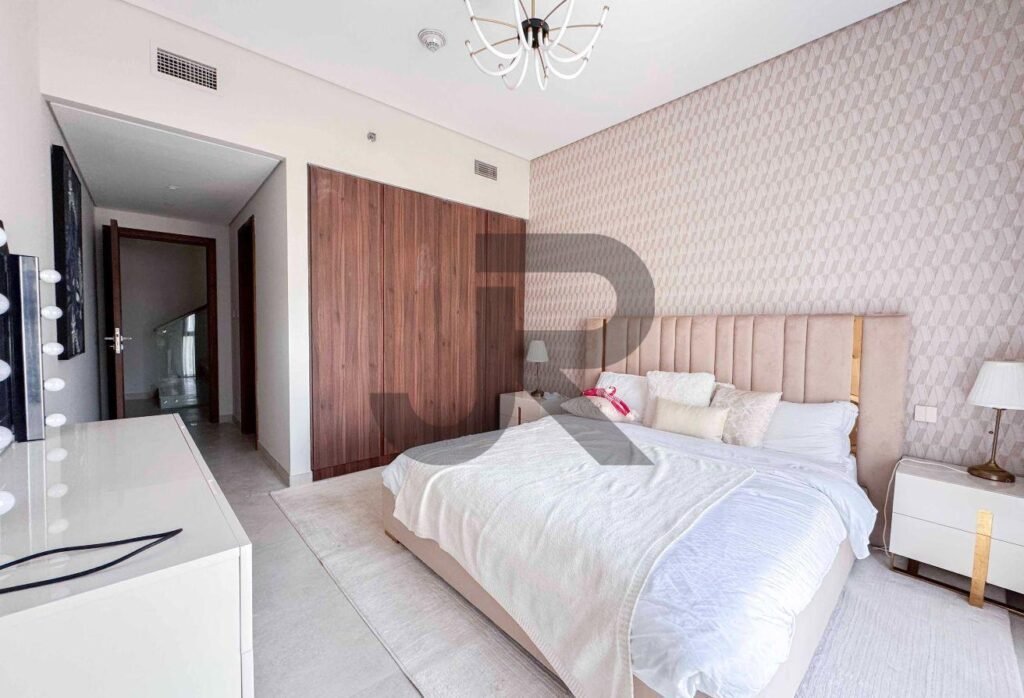 Eleganz by Danube — 2 Bed for Rent