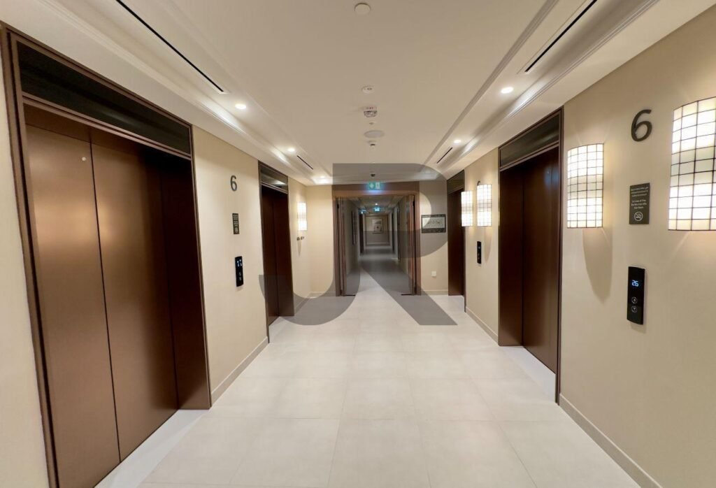 Creek Palace — 1 Bed for Rent · 642 sqft