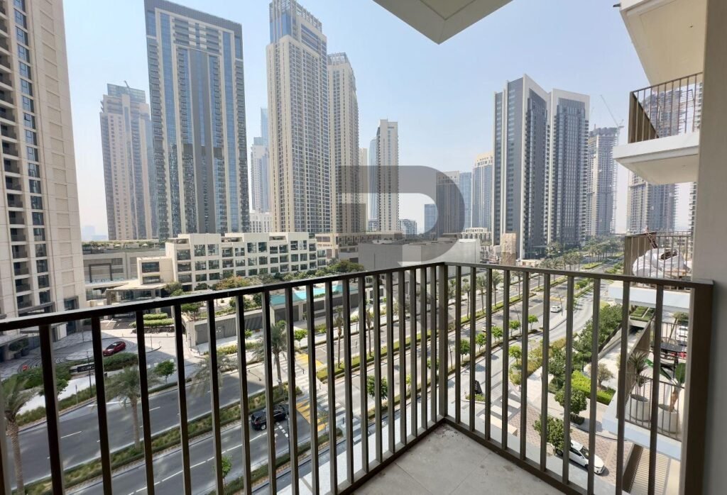 Creek Palace — 1 Bed for Rent · 642 sqft