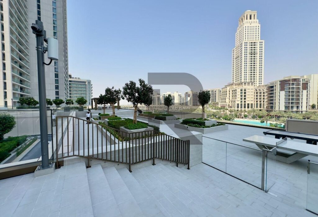 Creek Palace — 1 Bed for Rent · 642 sqft