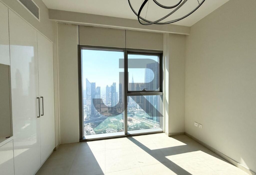 Downtown Views II Tower 2 — 3 Bed for Rent · 1710 sqft — photo 02