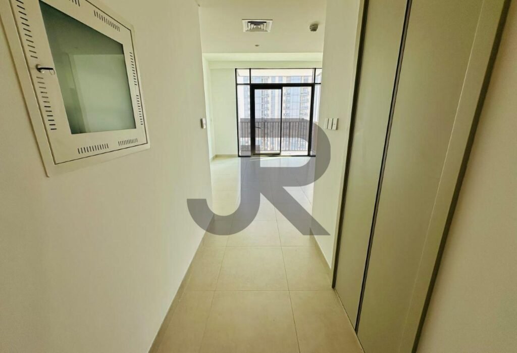 Creek Crescent — 1 Bed for Rent · 684 sqft — photo 05