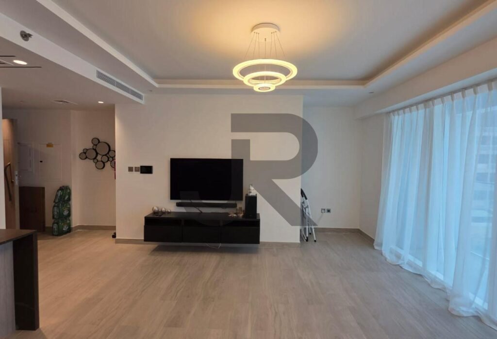 Me Do Re Tower — 1 Bed for Rent · 962 sqft — photo 01