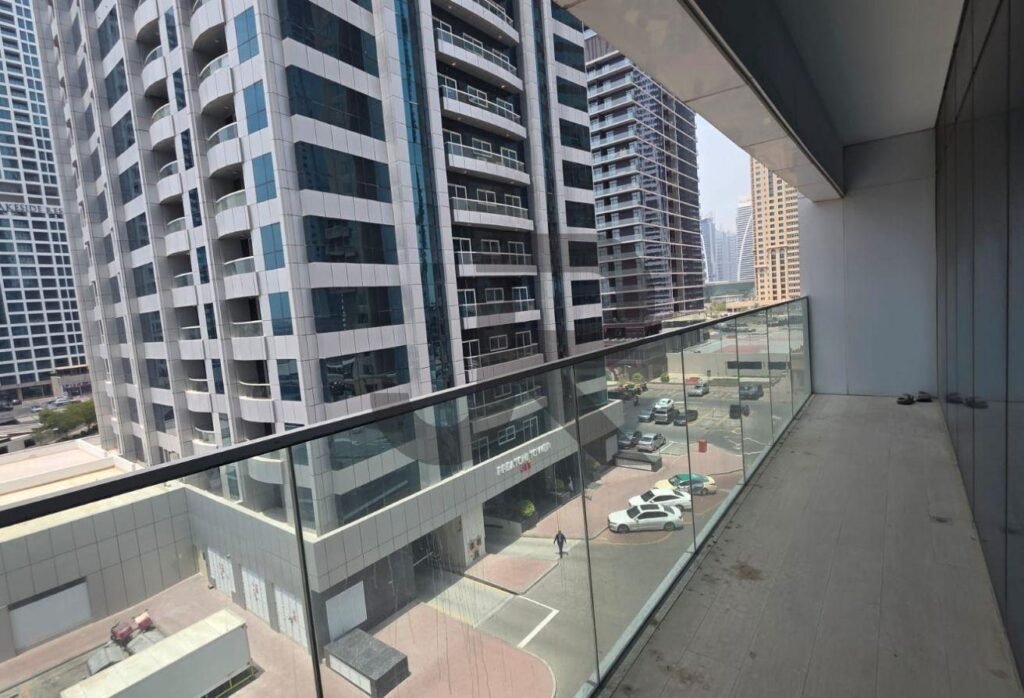 Me Do Re Tower — 1 Bed for Rent · 962 sqft — photo 19