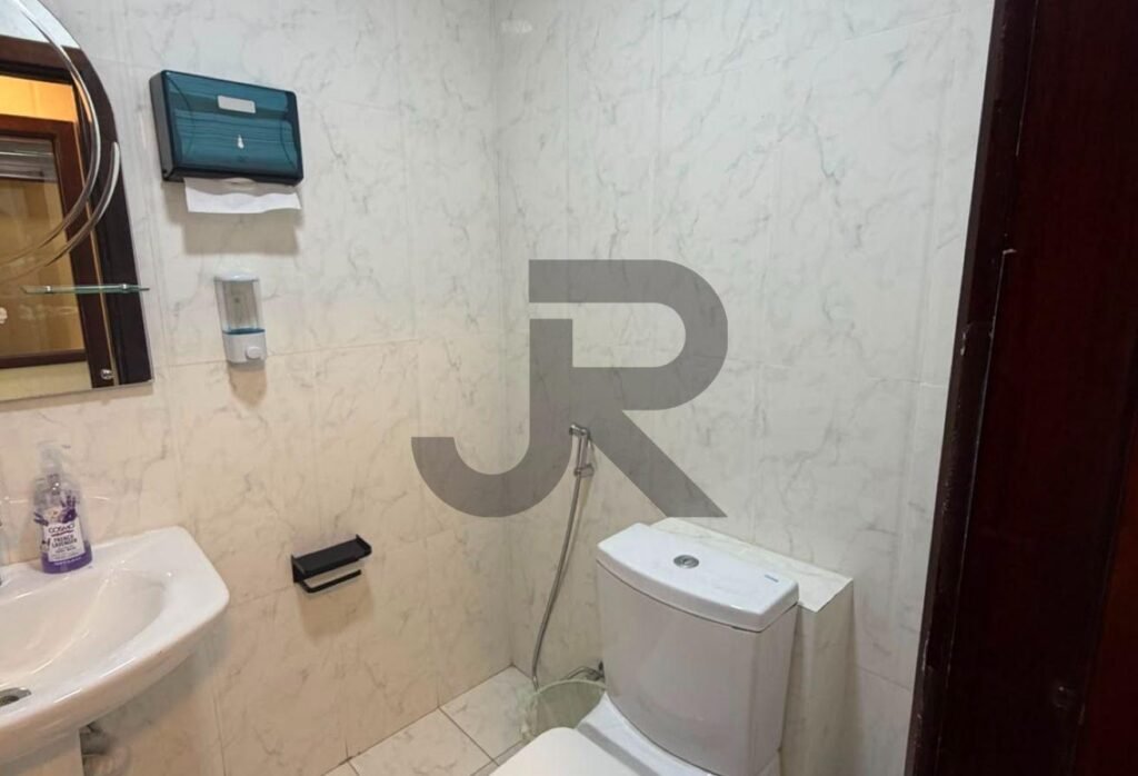 Clover Bay Tower — Office برای اجاره — photo 09