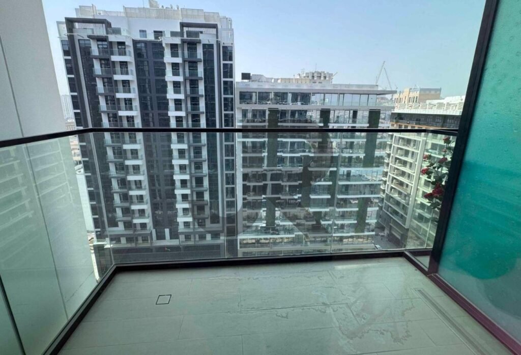 Binghatti Azure — استودیو برای اجاره — photo 11