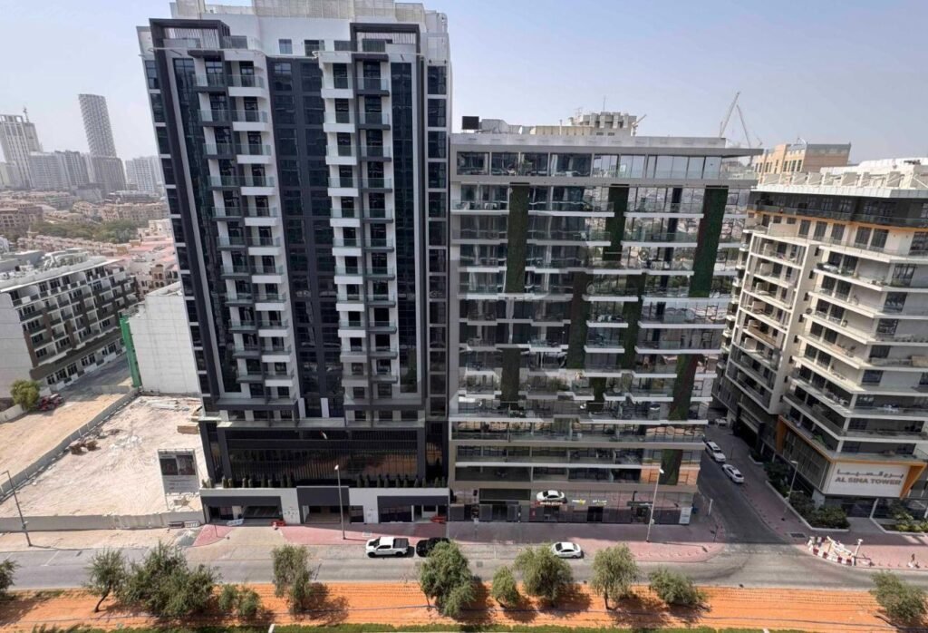 Binghatti Azure — استودیو برای اجاره — photo 13