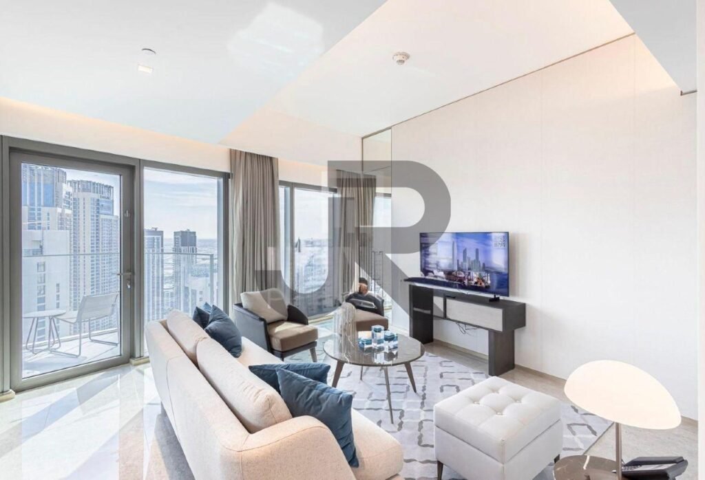 Address Harbour Point Tower 1 — 3 Bed · 1429 sqft — photo 02